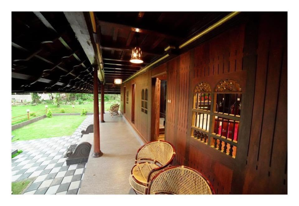Traditional Kerala Villa Munnar Exterior photo
